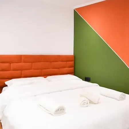 Center 13 - Way Apartment