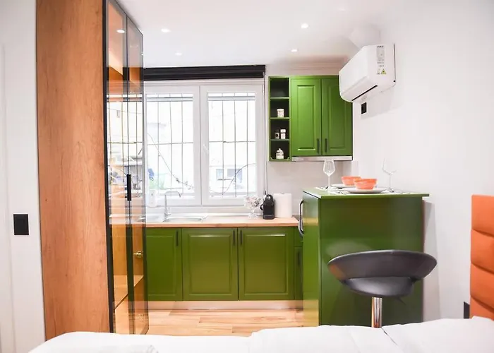 Matisse No13 - Center Tirana